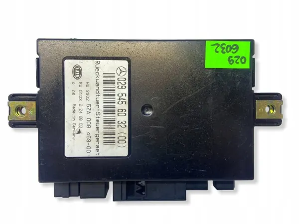 Mercedes-Benz E W211 kofferbakmodule OEM A0295456032 image 2