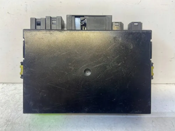 Mercedes-Benz E W211 kofferbakmodule OEM A0295456032 image 3