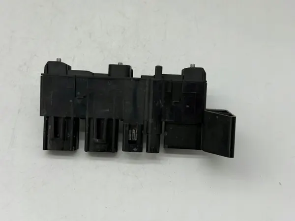Zekeringklem OEM 241143453R voor Renault Trafic III/IV image 3