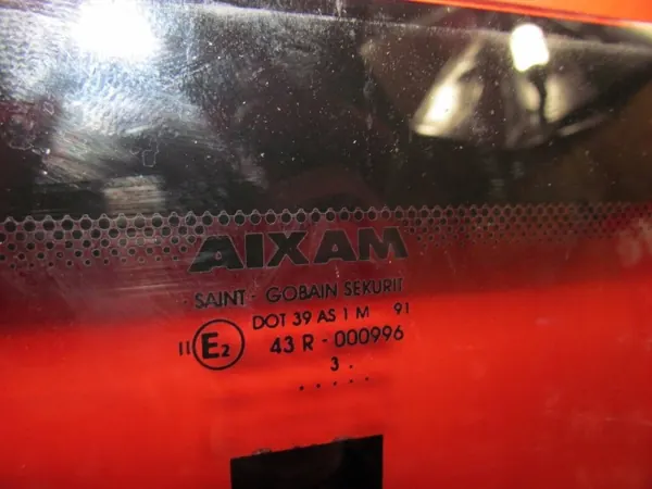 Pare-brise Aixam 500-4 OEM 43R000996 - Occasion image 3