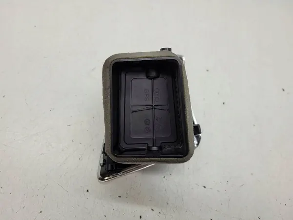 Grelha de ar frontal direita Audi Q5 8R OEM 8R1820902 image 7