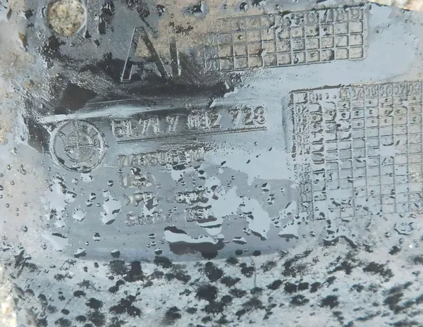 BMW Z4 E85 02-06 Oikea Etulokasuoja 7012728 image 3