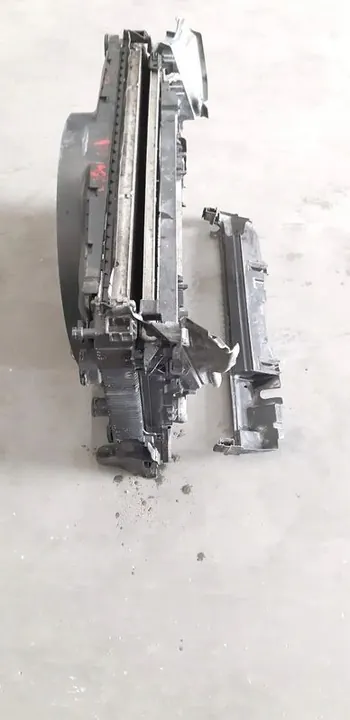 Compleet radiateursysteem Mercedes W204 C63 AMG image 6