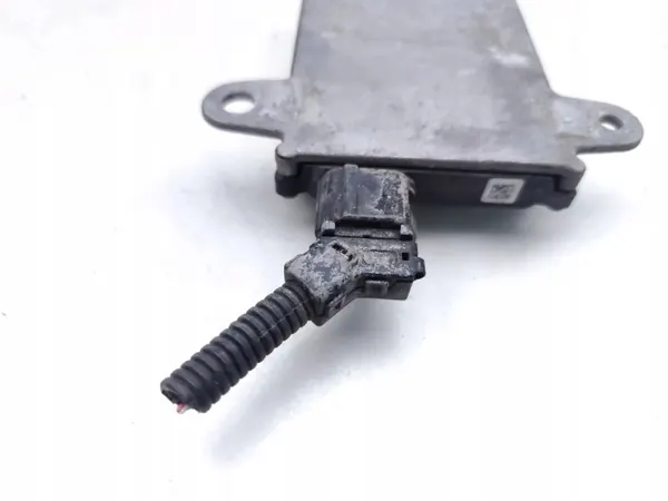 Toyota Prius Radarsensor OEM 88162-0W270 Begagnad image 6