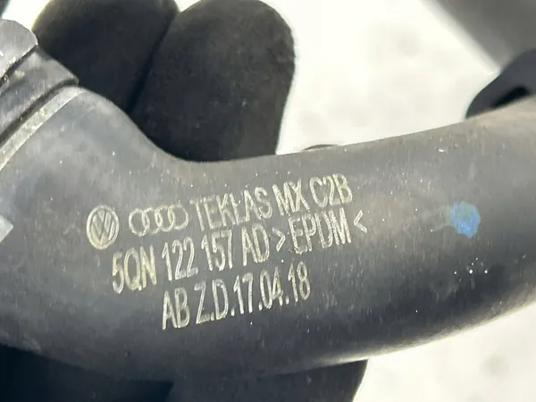 Turboahtimen vesiputki Volkswagen Tiguan Allspace 2022 OEM 5QN122157AD image 10