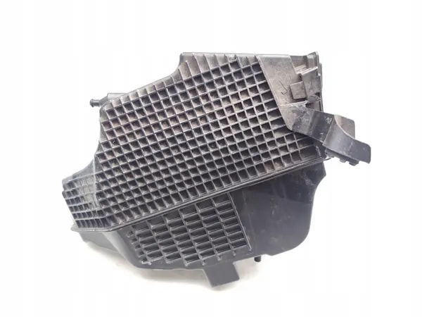 Renault Captur Ilmansuodattimen Kotelo 165008308R image 5