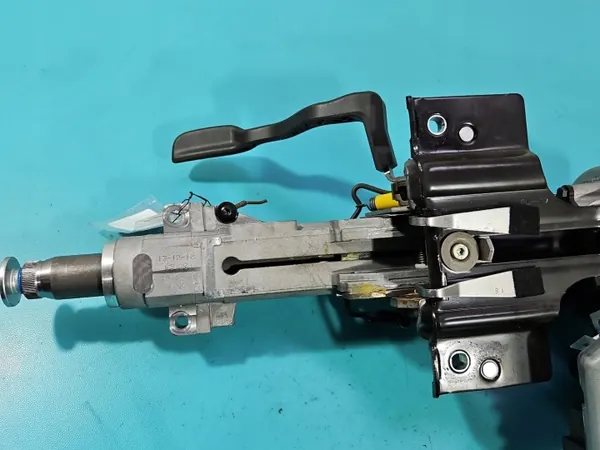 Styrpump OEM 6C1423510CE Skoda begagnad image 3