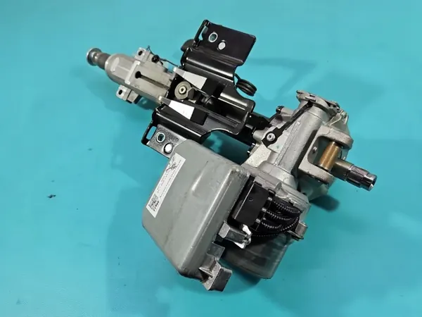 Styrpump OEM 6C1423510CE Skoda begagnad image 5