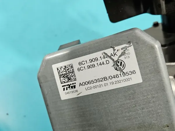 Styrpump OEM 6C1423510CE Skoda begagnad image 7