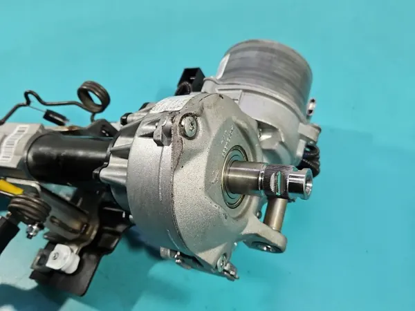 Styrpump OEM 6C1423510CE Skoda begagnad image 9