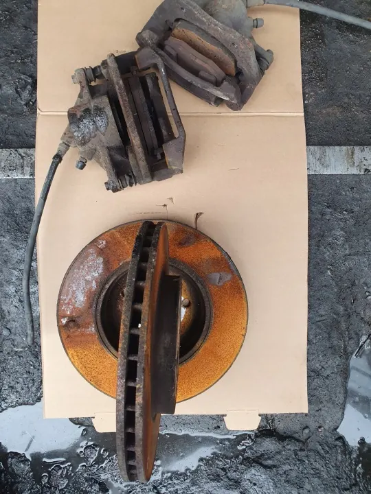 Kit discos, pastilhas, pinças dianteiras OEM Ford Mondeo image 2
