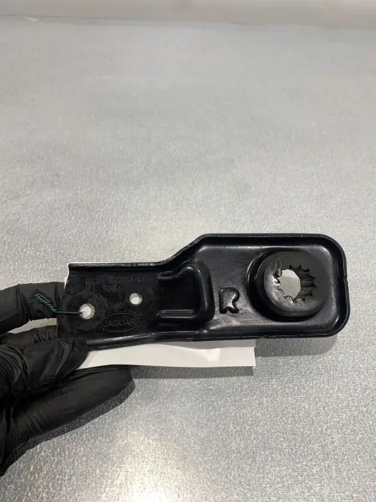 Jaguar F-Pace kylarfäste OEM FBZ19056 image 5