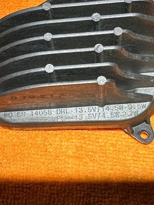 Módulo de controle de faróis Audi Q5 2015 image 2