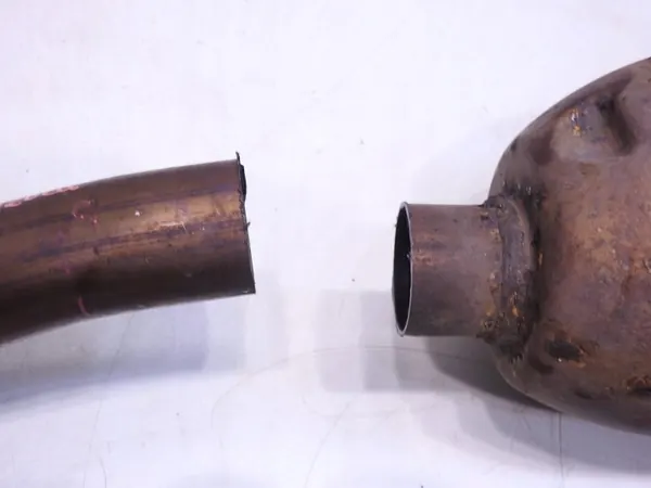 Midden uitlaatpijp OEM 987654321 Toyota Verso 1.6 D4D image 3