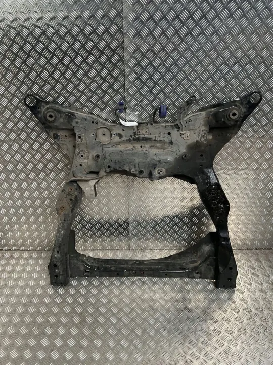 Volvo XC90 2017 Voorste hulpframe OEM 31476590 image 5