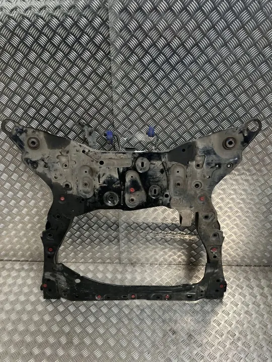 Volvo XC90 2017 Voorste hulpframe OEM 31476590 image 6