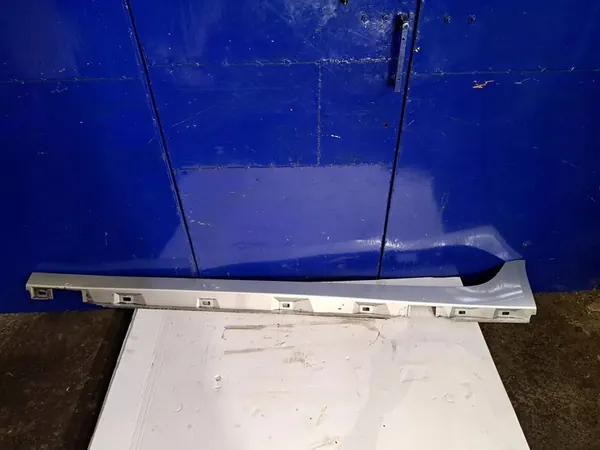 Linker dorpelcover AUDI A6 3.0L diesel 2011 image 2