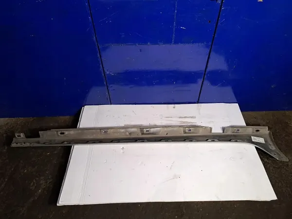 Linker dorpelcover AUDI A6 3.0L diesel 2011 image 5