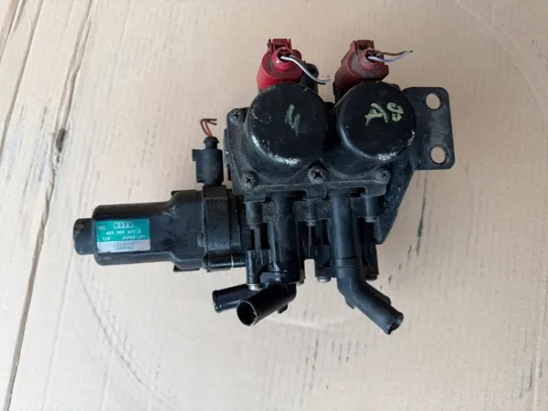 Électrovanne d'eau Audi OE 4E0959617C - État utilisé image 2