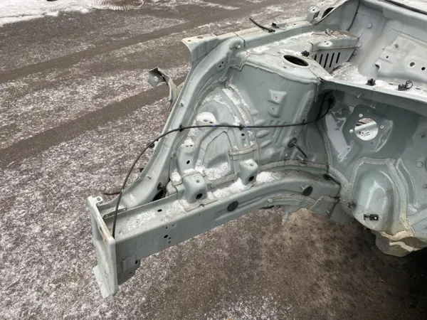Hyundai Kona II 2023 etu oikea lokasuoja OEM 292098 image 4