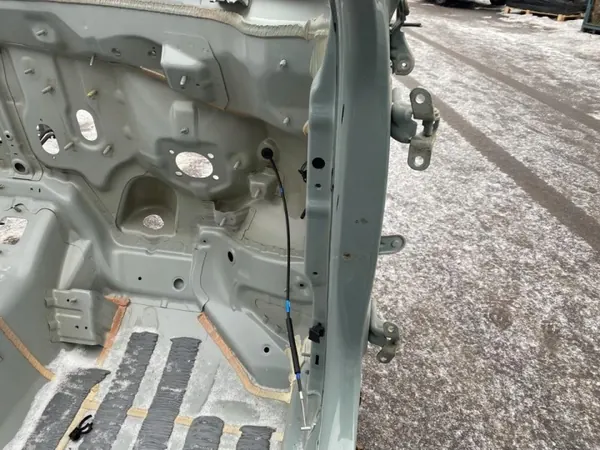 Hyundai Kona II 2023 etu oikea lokasuoja OEM 292098 image 5