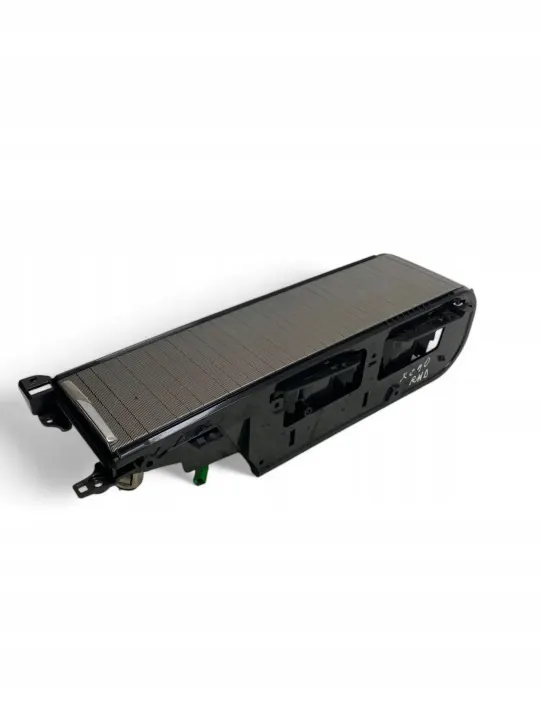 Volvo XC90 Vorderer Getränkehalter OEM 31389958 image 8