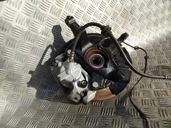 Mozzo anteriore destro RENAULT CLIO V 2025 OE image 3