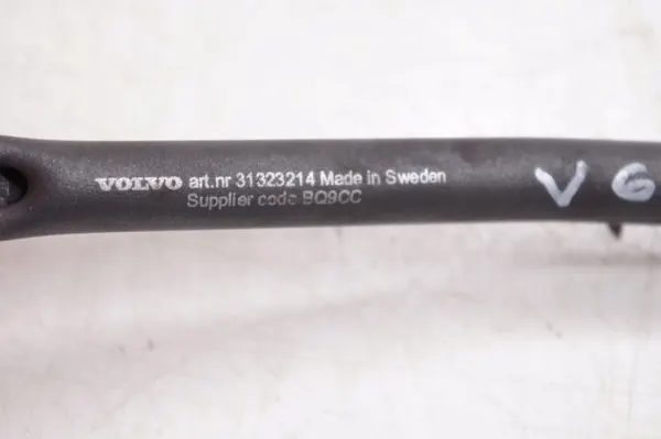 Volvo S60 II V60 I Jousituskiinnike OEM 31323214 image 6