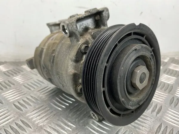 Mercedes A/C Kompressori W242 W246 W176 C117 C118 X156 A0038304360 image 4