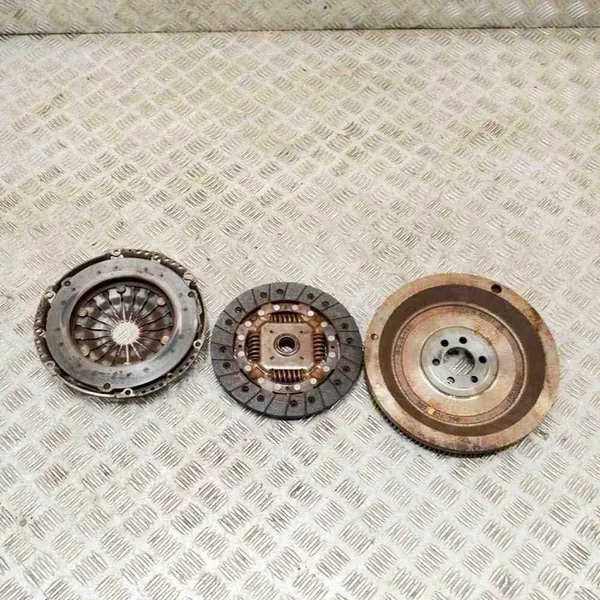 Kit de embreagem SKODA RAPID 1.0L 2019 04C105269E image 4