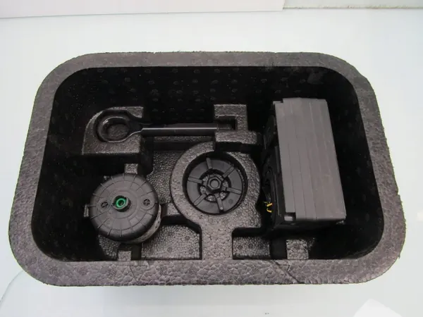 Hyundai Bayon 24R Wielreparatieset met Styrofoam Insert image 3