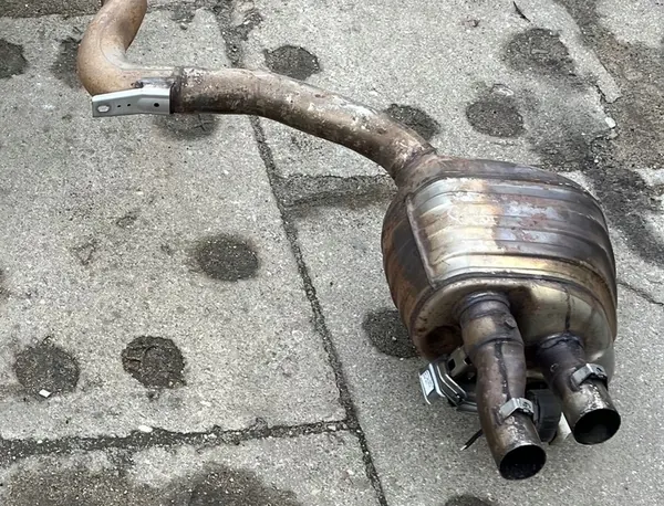 Échappement Arrière Droit Porsche Panamera 971 Turbo 1 image 2