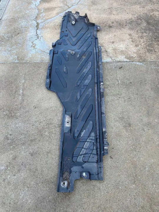 Mercedes C W205 Break Bouclier Sous-Caisse Gauche A2056841900 image 2