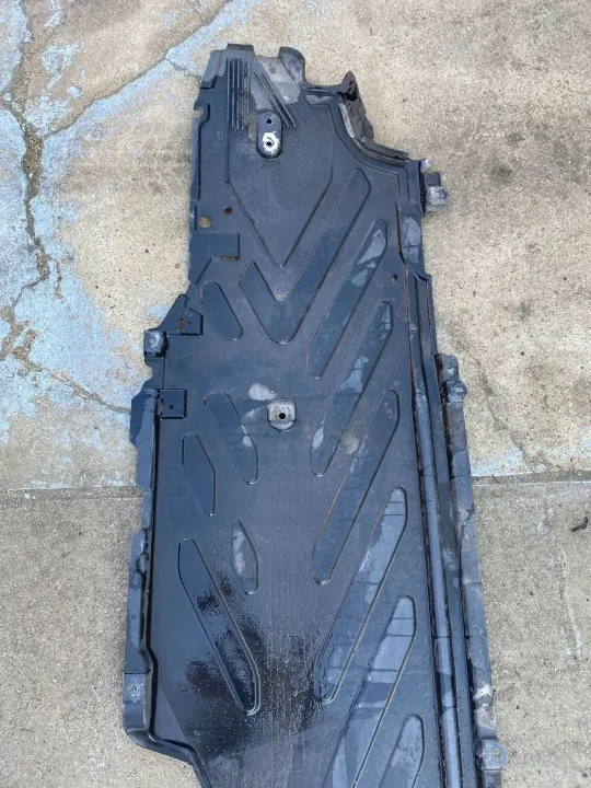 Mercedes C W205 Break Bouclier Sous-Caisse Gauche A2056841900 image 3