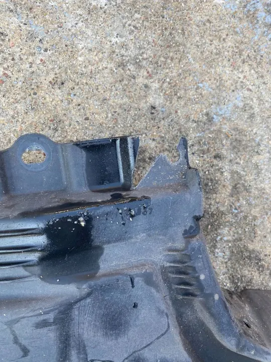 Mercedes C W205 Break Bouclier Sous-Caisse Gauche A2056841900 image 7