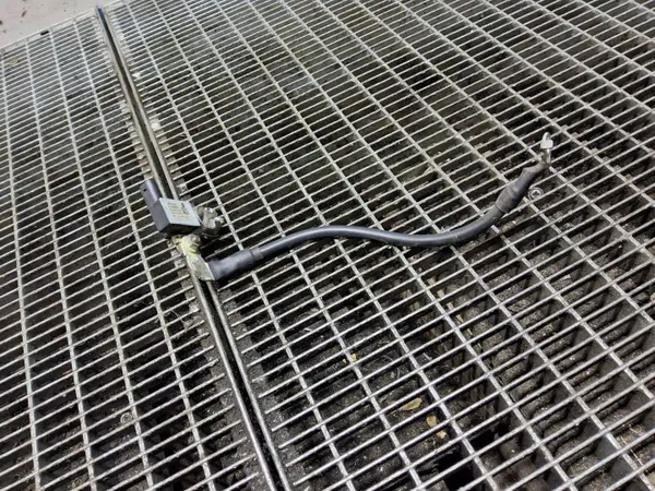 Abrazadera Kia Niro OEM 37180-Q4000 - Usado image 2