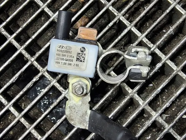 Abrazadera Kia Niro OEM 37180-Q4000 - Usado image 6