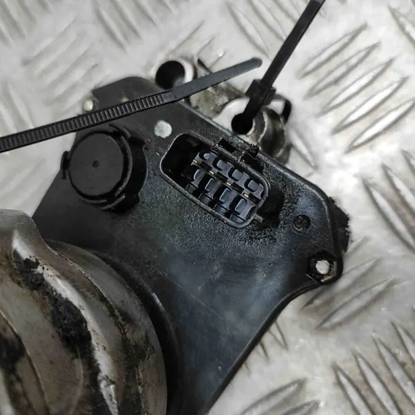 Oljepump OEM 9430A009 Mitsubishi Outlander 2013 image 4