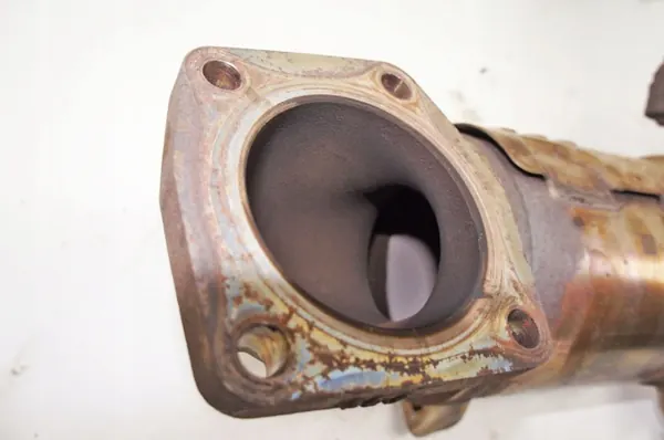 UO204 Kia Ceed III 1.4T-GDI Pot catalytique image 5