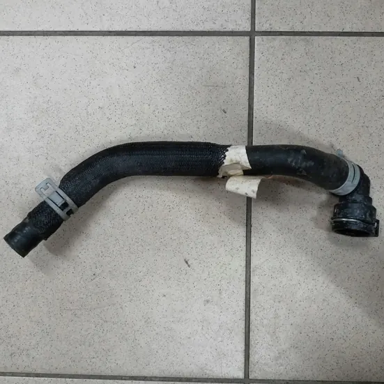 Durite d'entrée radiateur OEM 68280788AC pour Jeep Wrangler image 2