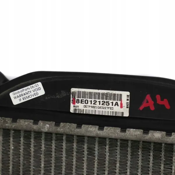 Audi A4 B7 Vesijäähdytin 8E0121251A image 7