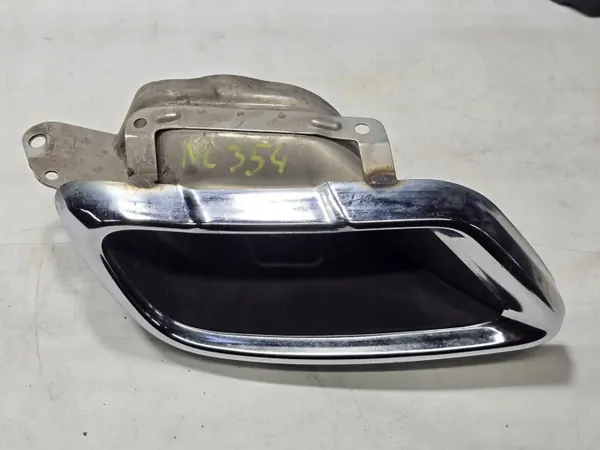 BMW X5 G05 2018 Embouts d'échappement OEM 8074190 image 2