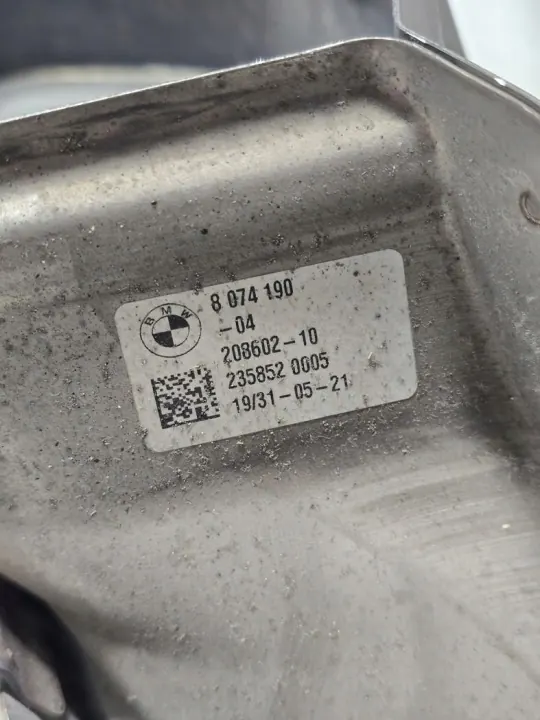 BMW X5 G05 2018 Embouts d'échappement OEM 8074190 image 5