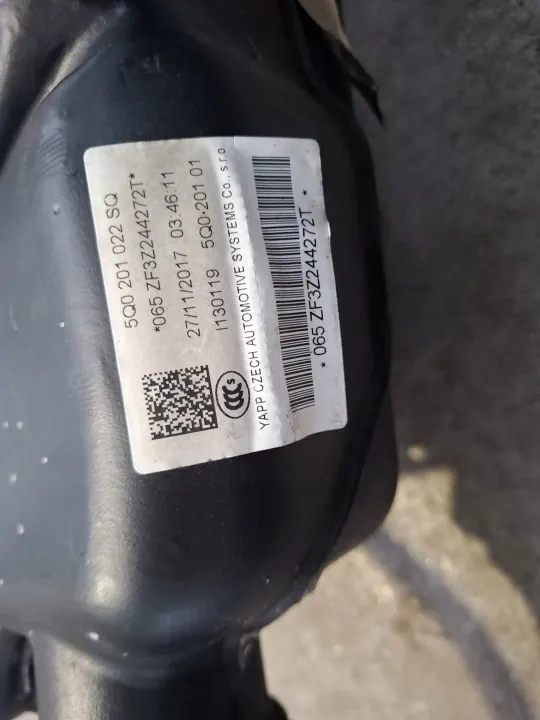 Réservoir carburant OEM 5Q0201022SQ pour Audi Q2 - Occasion image 3