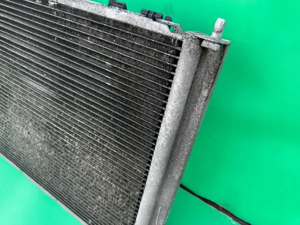 Radiador de agua Renault 8200134606 image 6