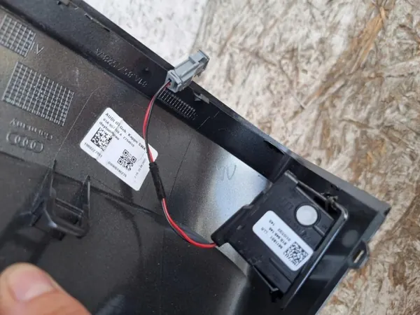 Audi Q2 Q3 Couvre-rétroviseur droit OEM 81A857528A image 5