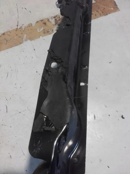 Couvercle élévateur vitre arrière droit BMW 8 E31 OEM image 3