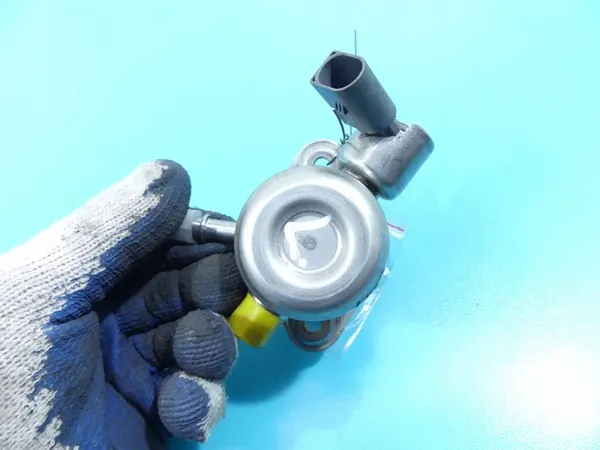 Brandstofpomp Porsche Panamera I 970 3.0 V6 94611031561 image 6