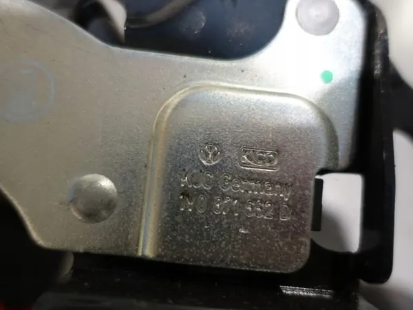 OEM 1Y0871662D Actuador Techo Derecho VW Beetle image 3