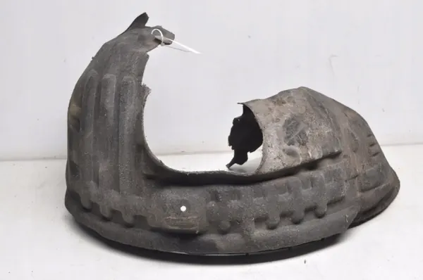 Volvo V40 II vordere rechte Radhausverkleidung OEM 262794 image 4